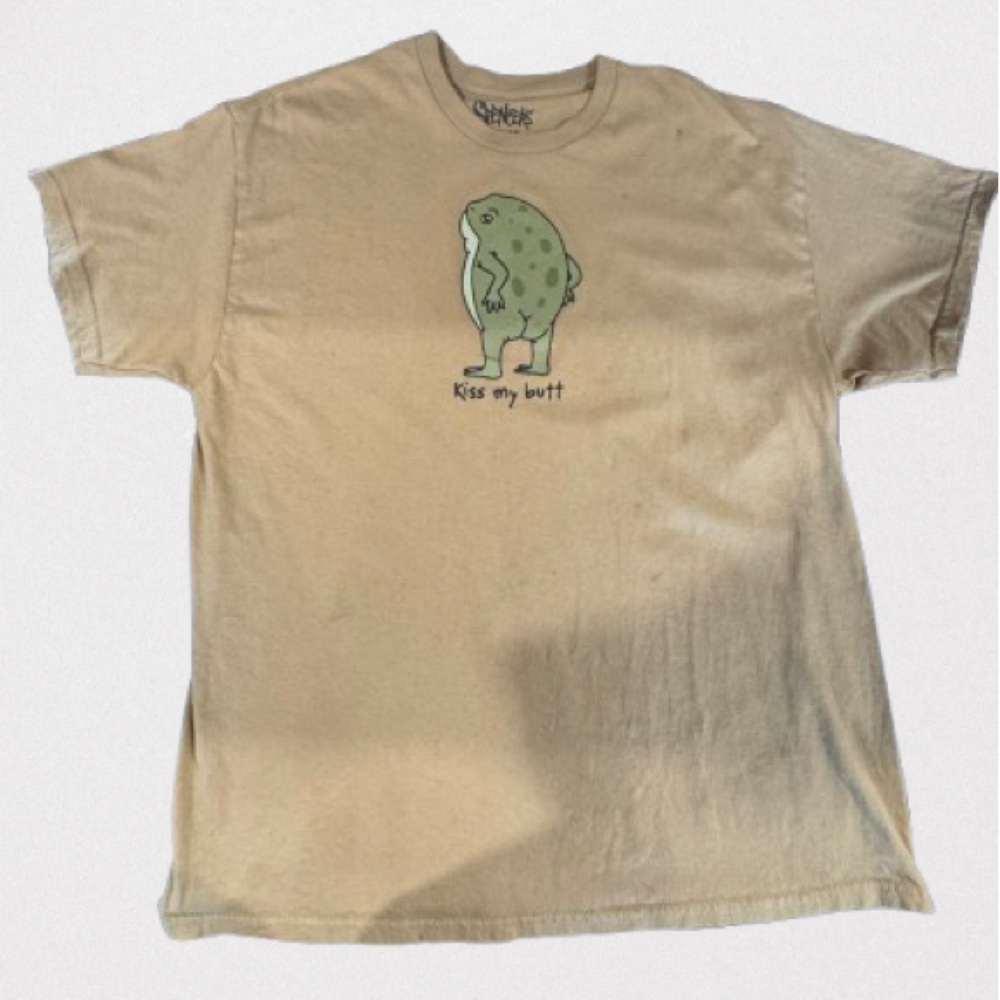 “kiss my butt” spencer’s frog tee